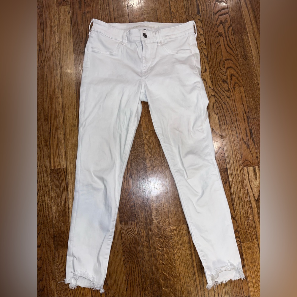 Size 12 long white AE jegging crop